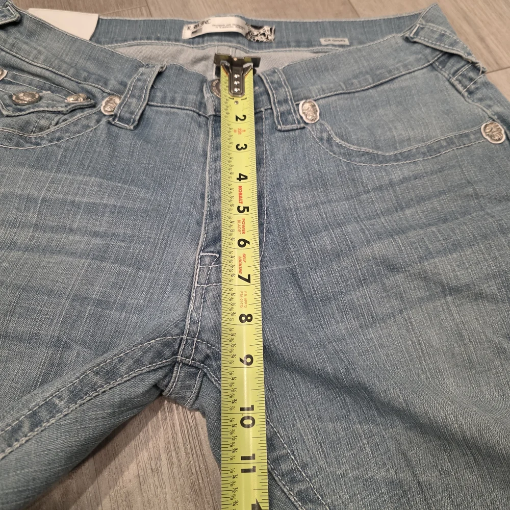 Laguna Beach Jean Co. Women’s Acid Wash Skull Studded Low Waist Straight Size 31 - Picture 12 of 15